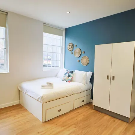 Harford House 23- Hopewell Apartment Bristol